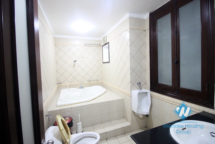 Lakeside house for rent in Trich Sai, Tay Ho, Ha Noi